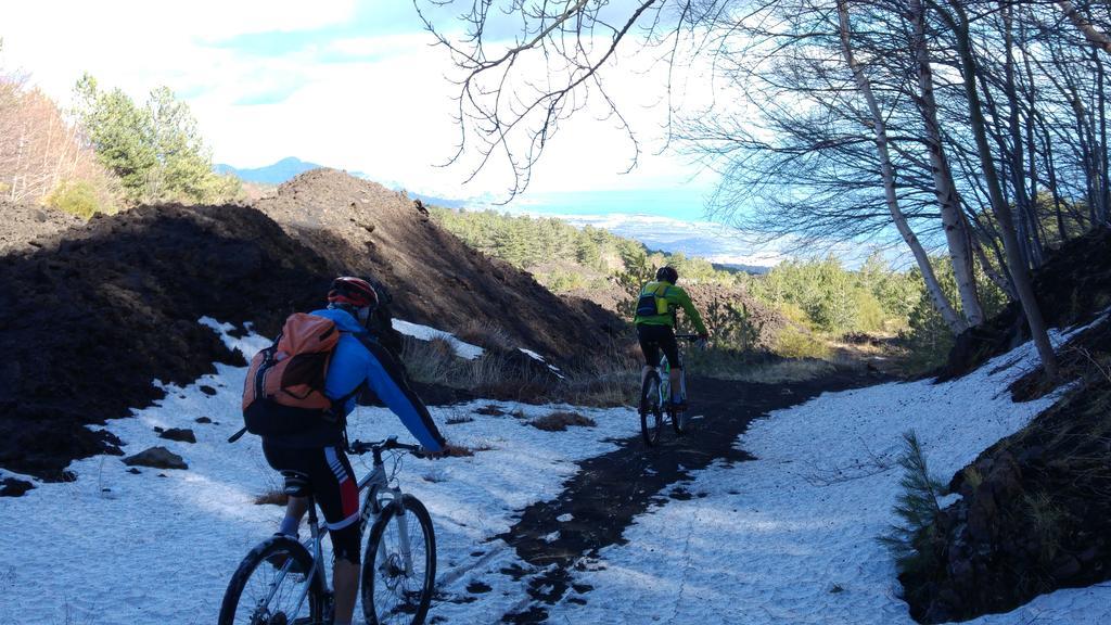 Etna Bike Holiday Цафферана-Этнея Экстерьер фото